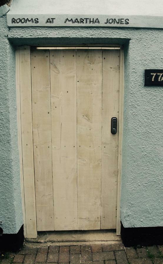 Rooms At Martha Jones Pwllheli Bagian luar foto
